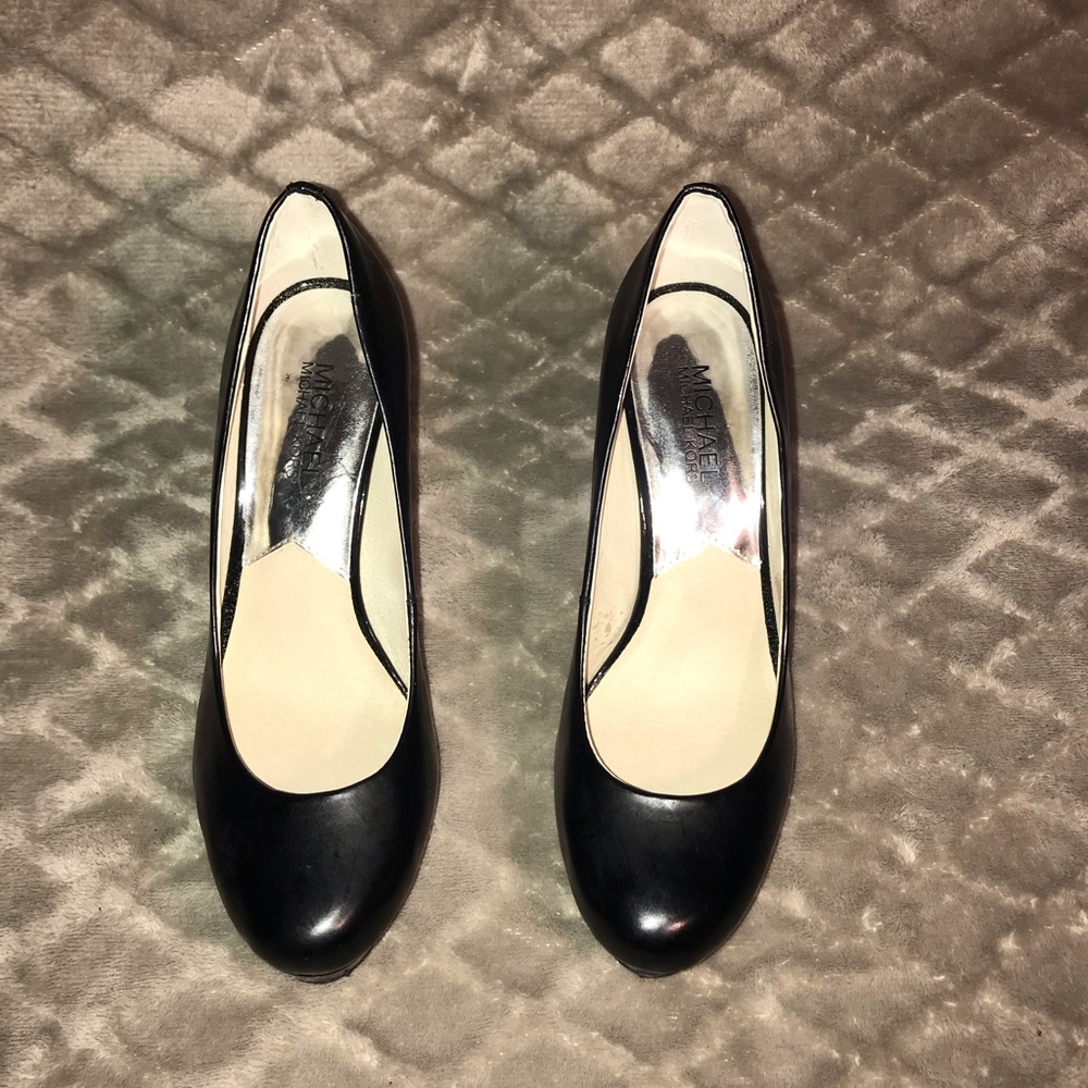 Michael Kors Black heels